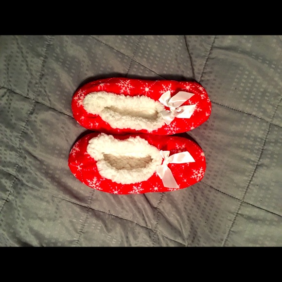 Red and White Sherpa Lined Slippers - Picture 1 of 8